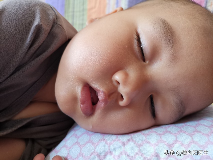 鍎跨鍖荤敓绉戞櫘鑲虹値濡備綍淇濆吇,瀹濆疂鑲虹値瀹堕暱濡備綍鎶ょ悊