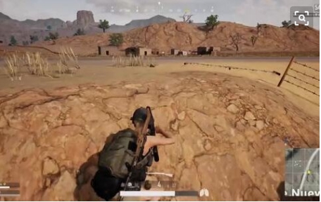 刺激战场哪边步枪和冲锋枪伤害高,冲锋枪伤害太低的视频