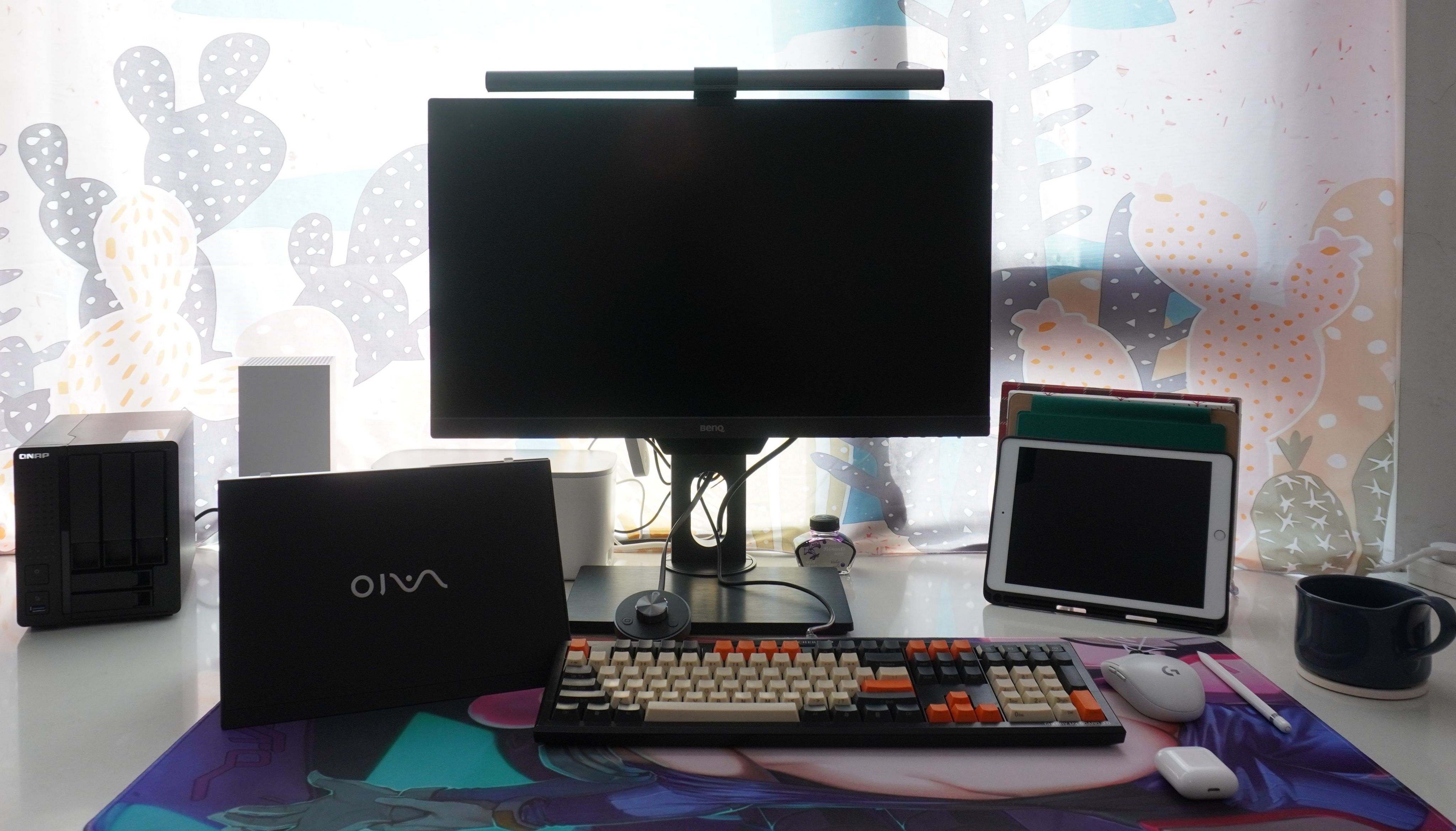 轮岗办公,办公休息区桌面布置