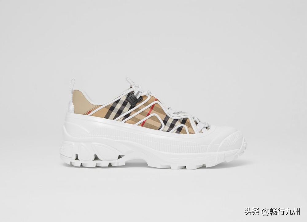 现在最流行增高哪款鞋,推荐几款好看的增高鞋