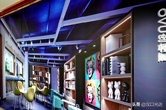 闹市中又一处年轻人文创新乐园——“大智*界无**·空中小镇”