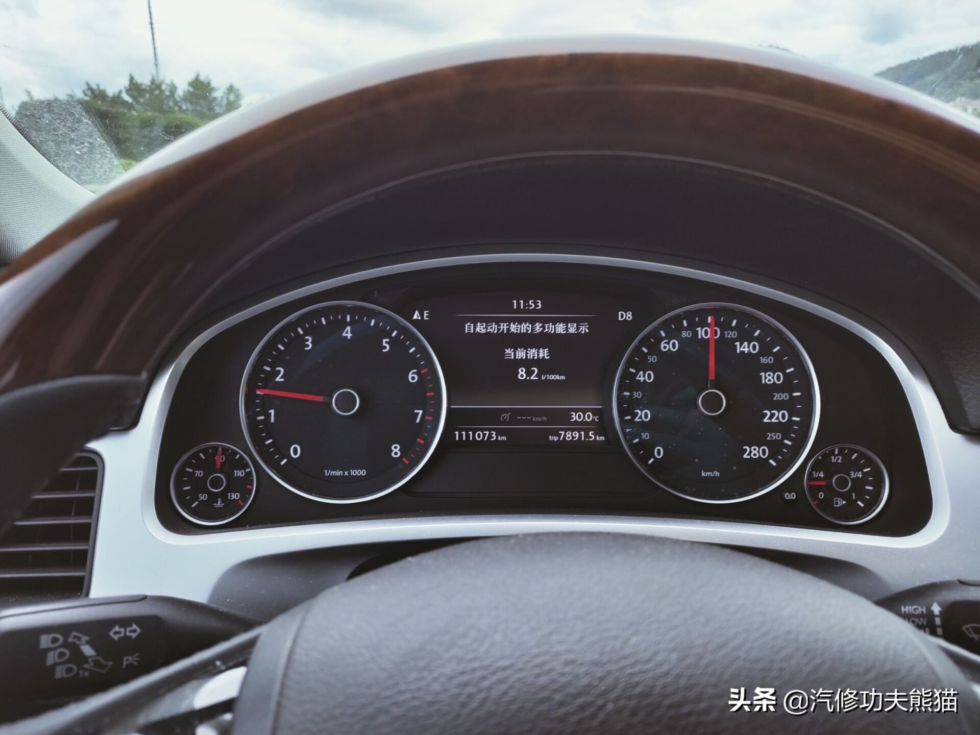 新款大众途锐烧机油吗,百万豪车为什么还烧机油