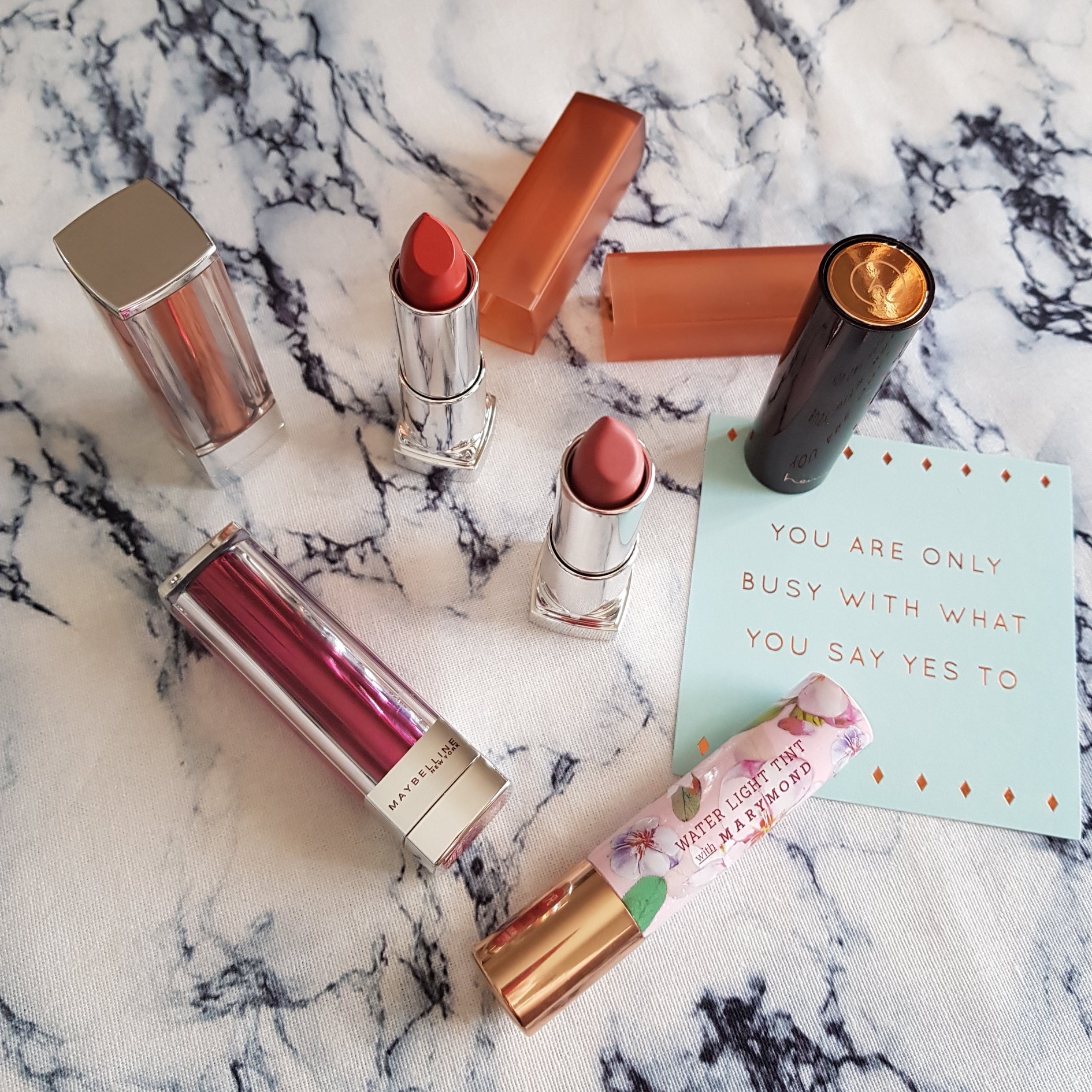 口红哪款又实惠又好用,平价口红学生50元以下