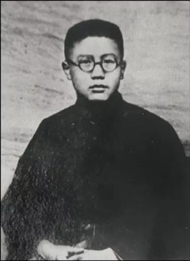 华罗庚:杂货铺出来的数学家,毛主席夸他人们尊敬他,为什么?