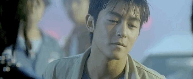 JD征集｜他说：“李现？也就一般般吧。”