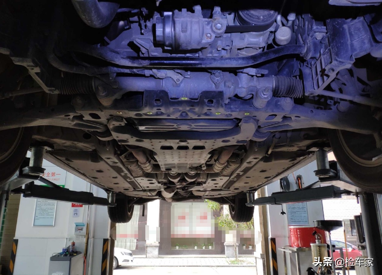 开了5年的14代丰田皇冠价格,15年车龄的丰田皇冠值得购买吗