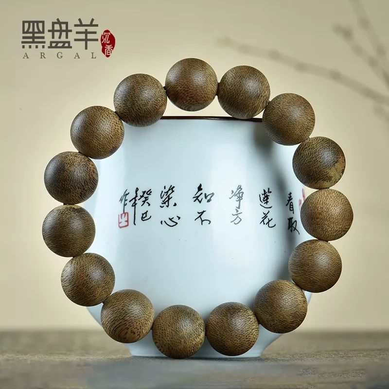 菩萨棋和柬埔寨沉香区别,菩萨棋沉香属于什么档次