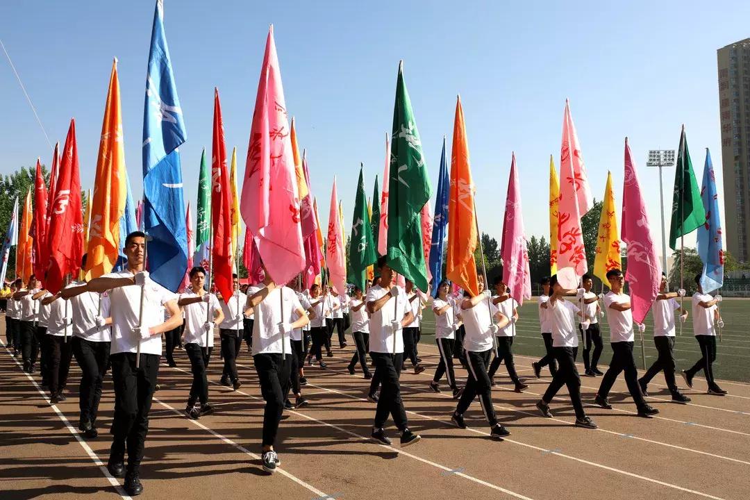 校园运动会燃爆舞蹈,校园运动会大神跳舞惊艳全场