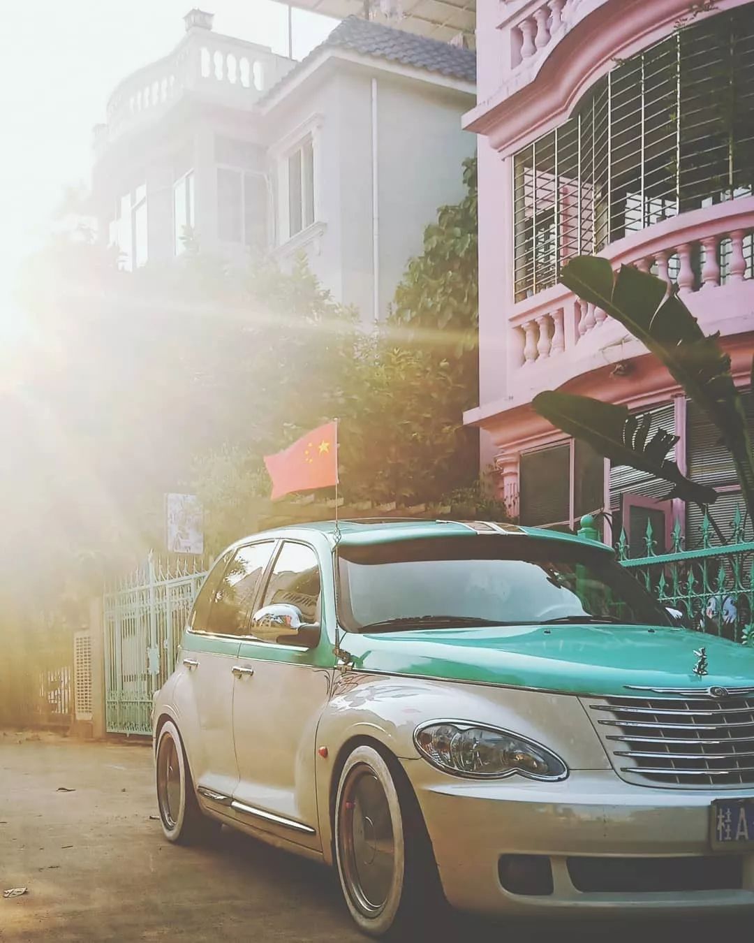 如此冷门的克莱斯勒PT漫步者改出满满复古味道,将复古进行到底