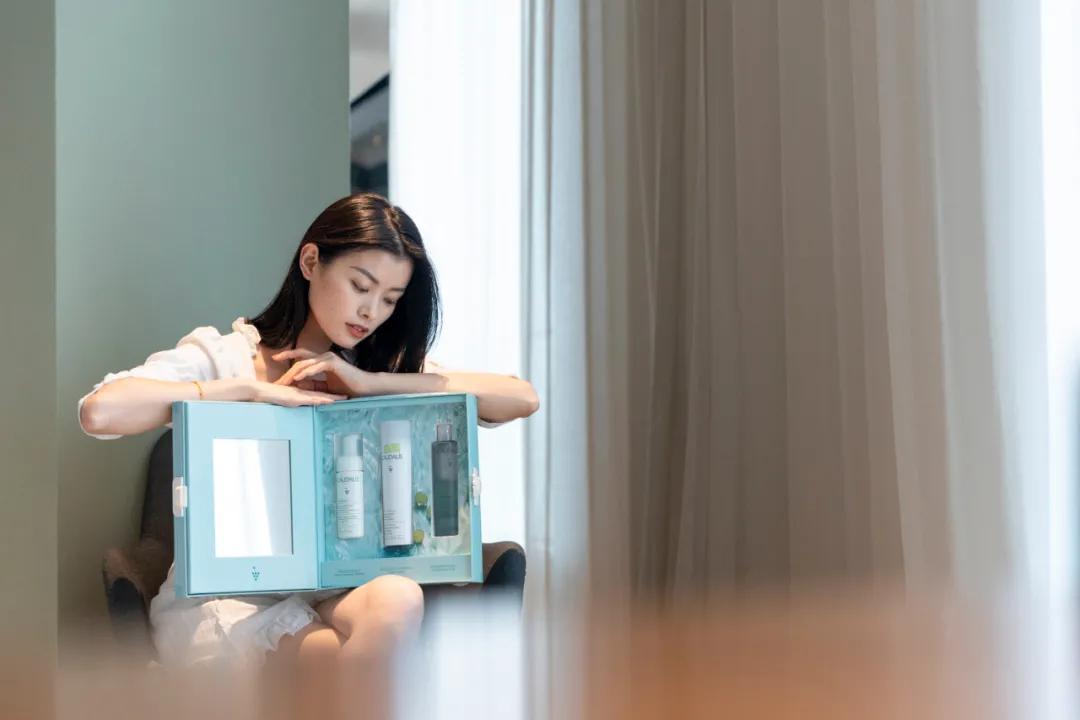 caudalie欧缇丽紧致提升精华,欧缇丽caudalie怎么样