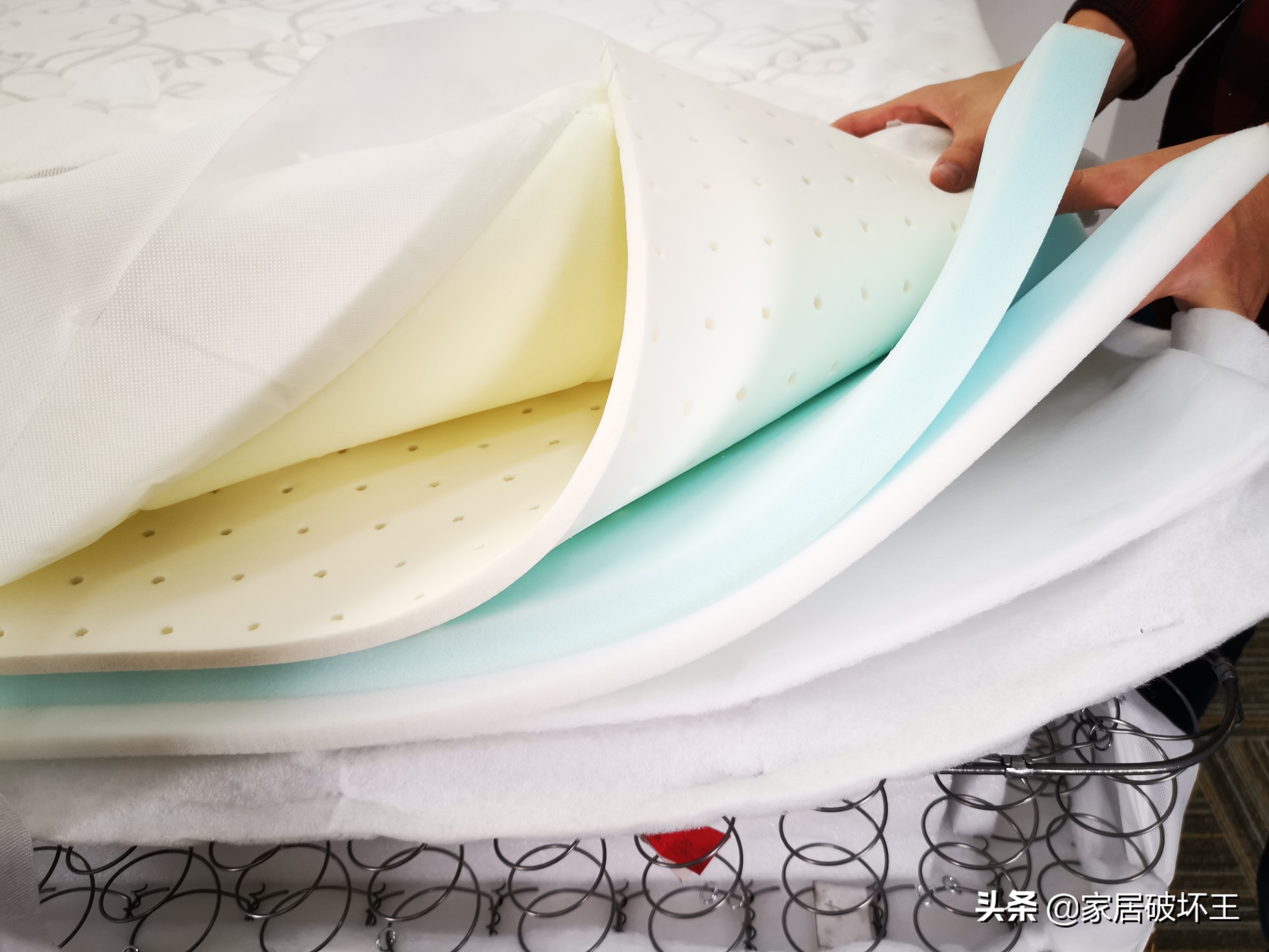 买床垫不踩坑选哪一种比较好,买床垫被骗了怎么办