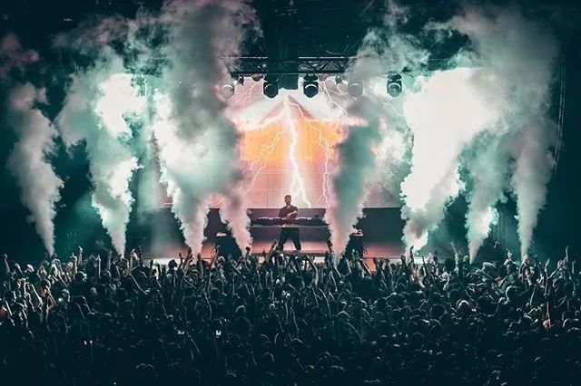 9月12日，百大DJ第12名3叔R3hab就在呼和浩特市迈阿密酒吧