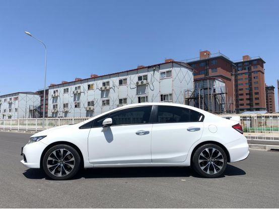 19款本田思域si,二手本田思域极锐版