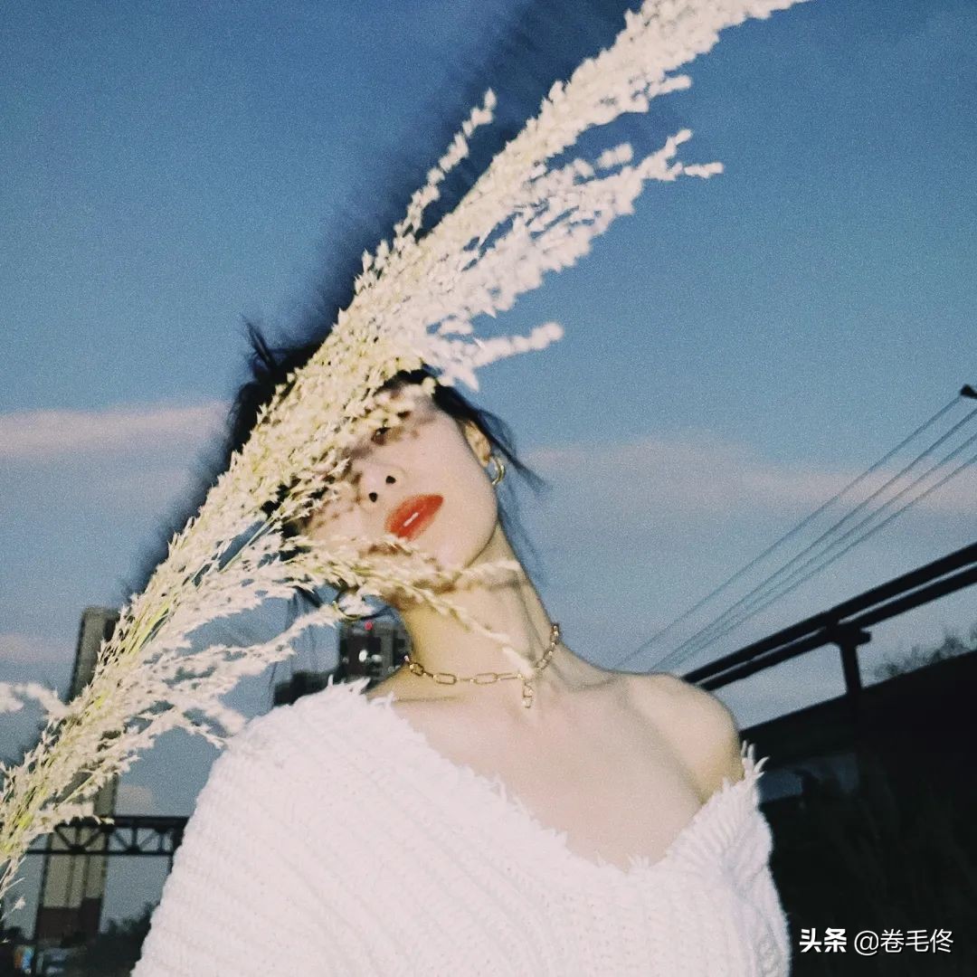 解决拍照尴尬技巧,一拍照就紧张头部发抖