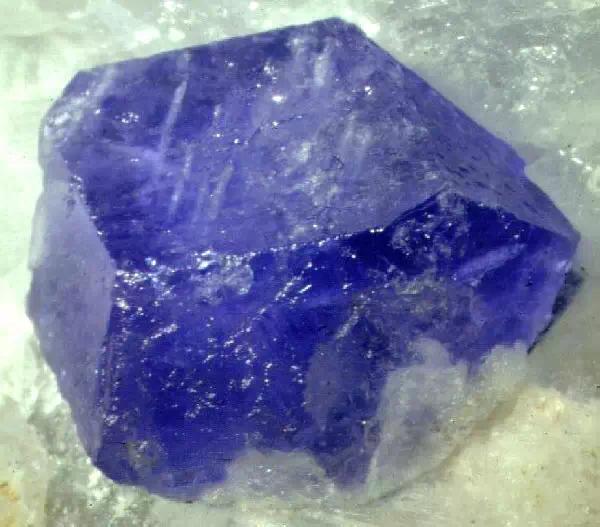 黄金矿石的鉴别方法,100种漂亮矿石