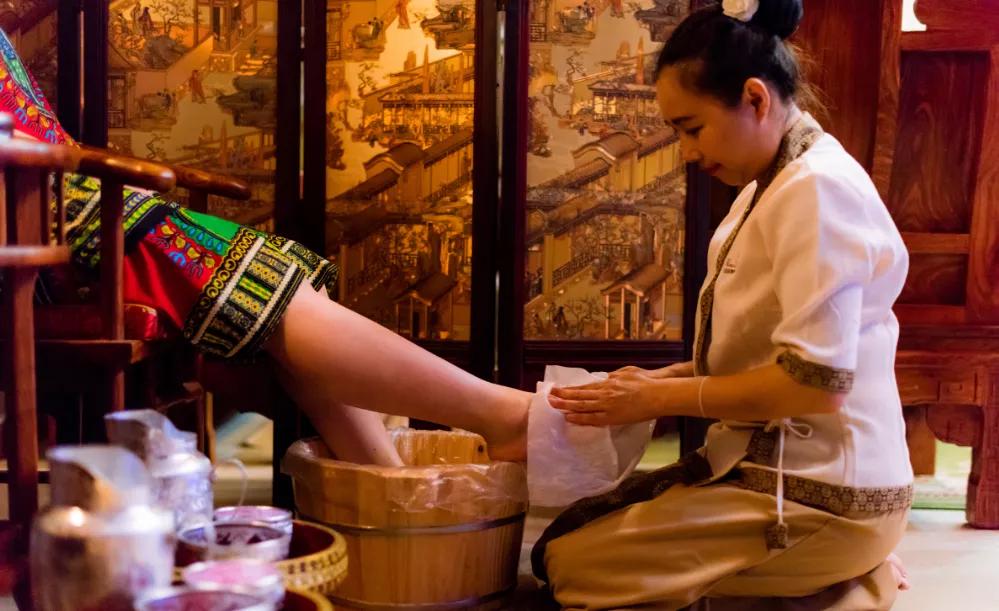 中式按摩和泰式按摩区别,中式按摩vs泰式按摩