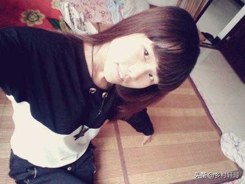 女朋友喜欢撩别人怎么办,女朋友喜欢另外一个女孩怎么办