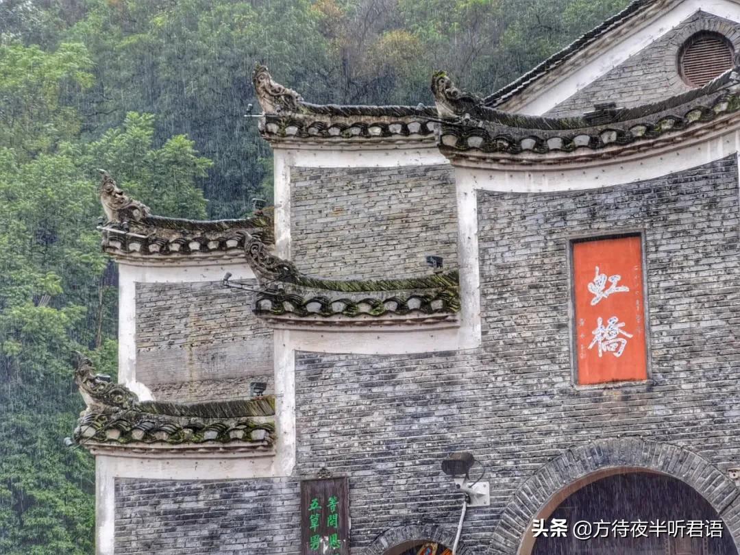 凤凰古城边城沈从文,凤凰古城沈从文边城