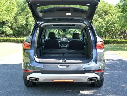 外表粗犷内心细腻的人,表面粗犷内心细腻