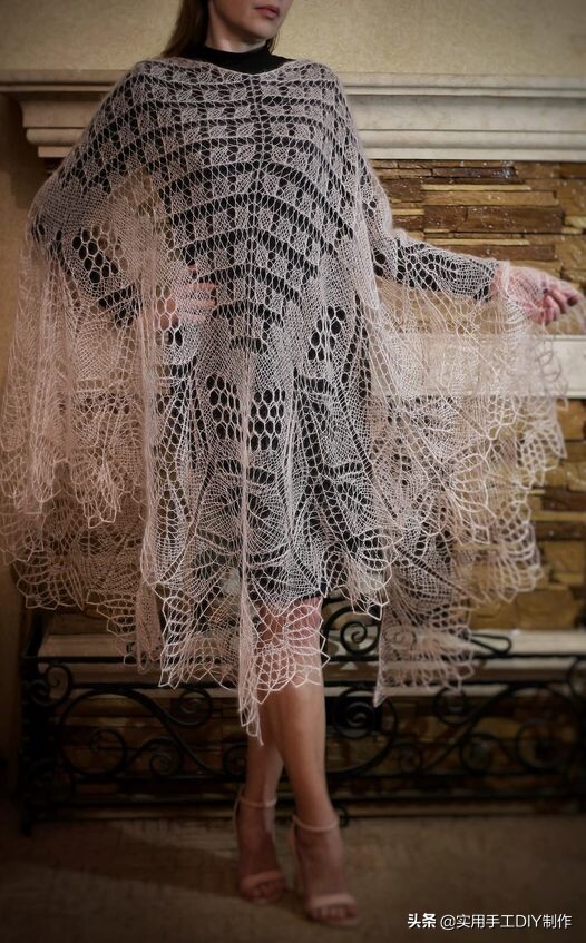 彩色蕾丝钩织披肩拼接花,晓夏手工钩编扇形花披肩
