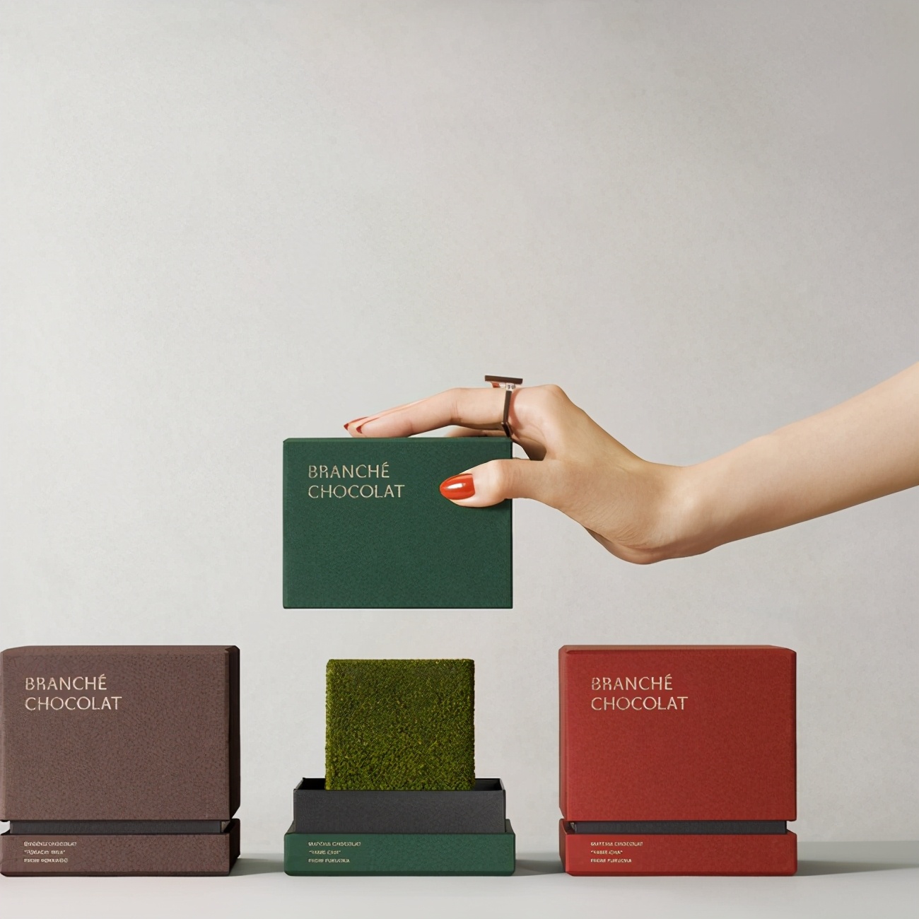 很有名的巧克力味蛋糕叫什么,巧克力蛋糕网红爆款简约高级