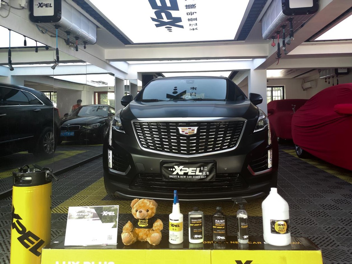 凯迪拉克suv全部车型xt5尺寸多大,皇冠陆放suv和凯迪拉克xt5怎么选