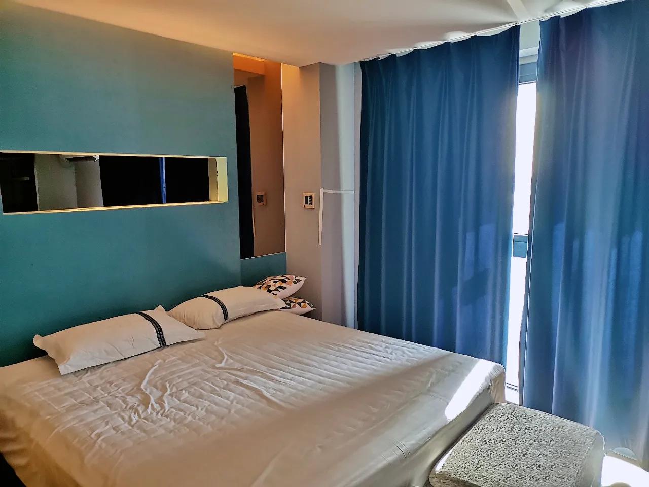 青岛栈桥豪华海景公寓,在海景房看日落