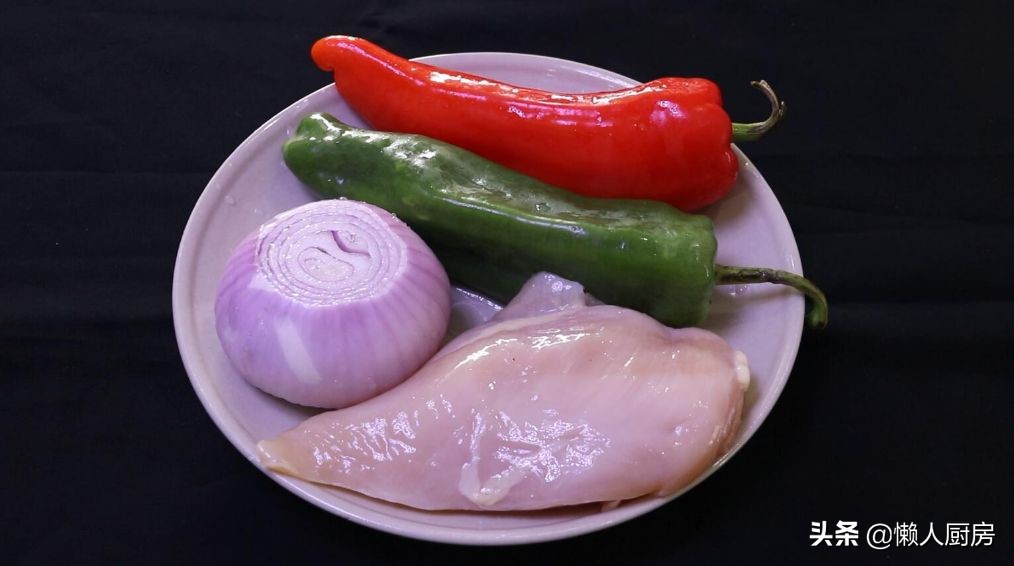 鸡胸肉怎么打汁吃最减肥,手撕鸡胸肉不柴的方法