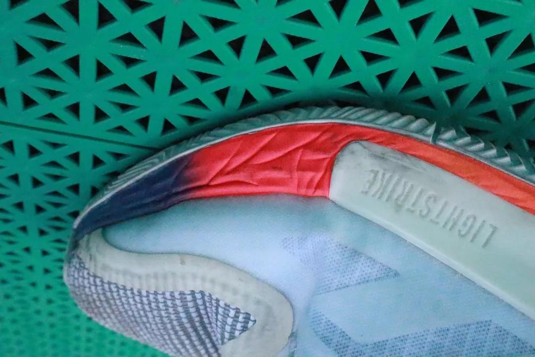 阿迪达斯罗斯11代实战测评,罗斯11实战测评