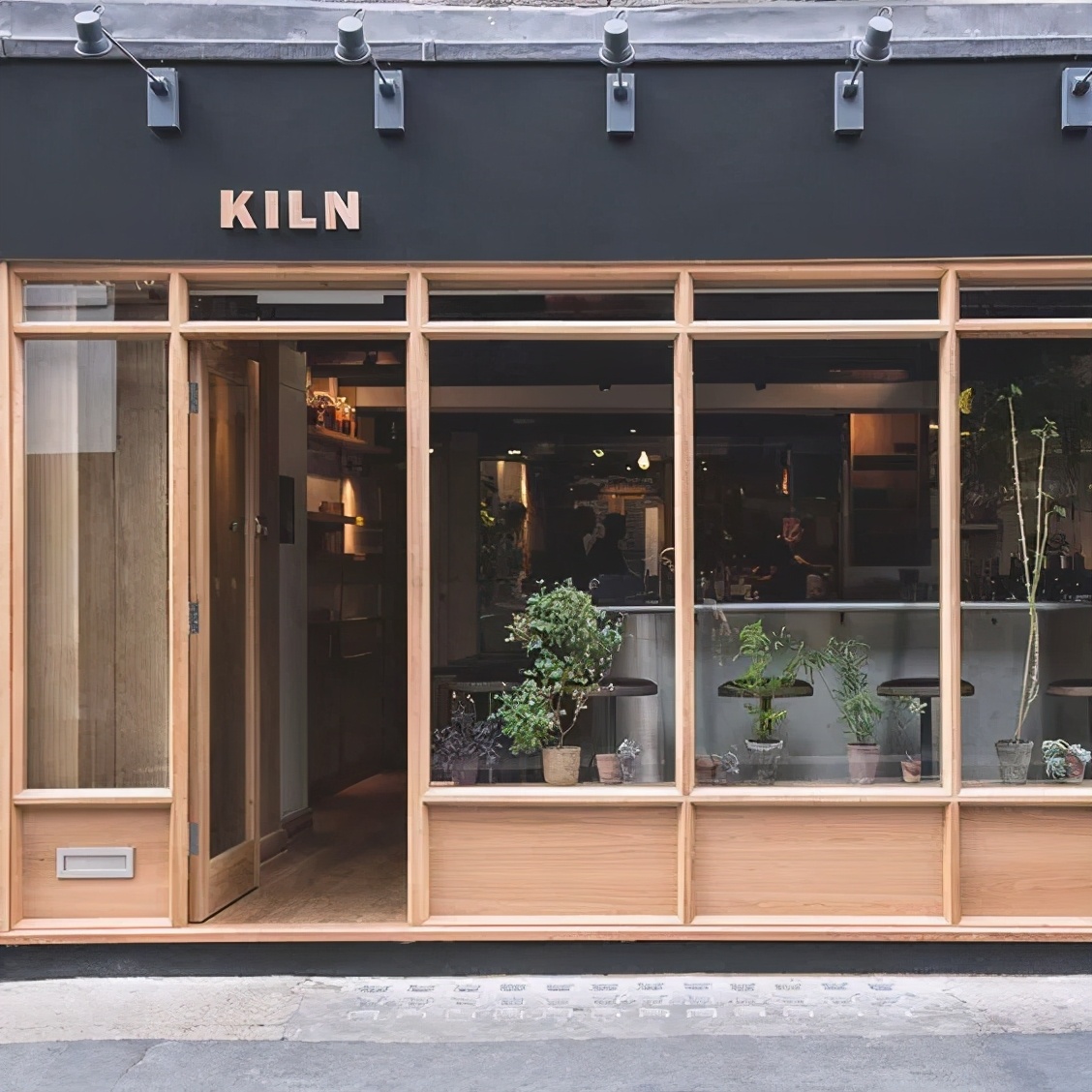 门店招牌怎么设计比较醒目,美容院招牌门头设计效果图