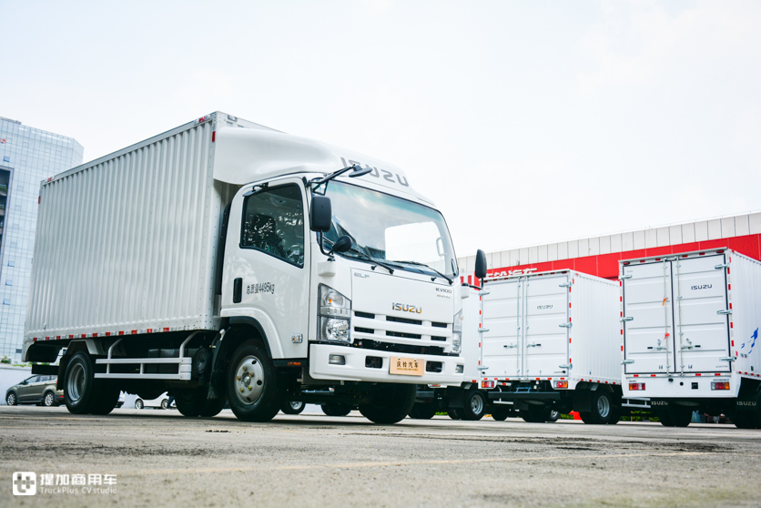 庆铃kv100轻卡3.0跟2.5有什么区别,kv100庆铃冷藏轻卡评测