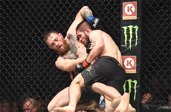 拳王梅威瑟炫富买房子,梅威瑟请小鹰哈比布