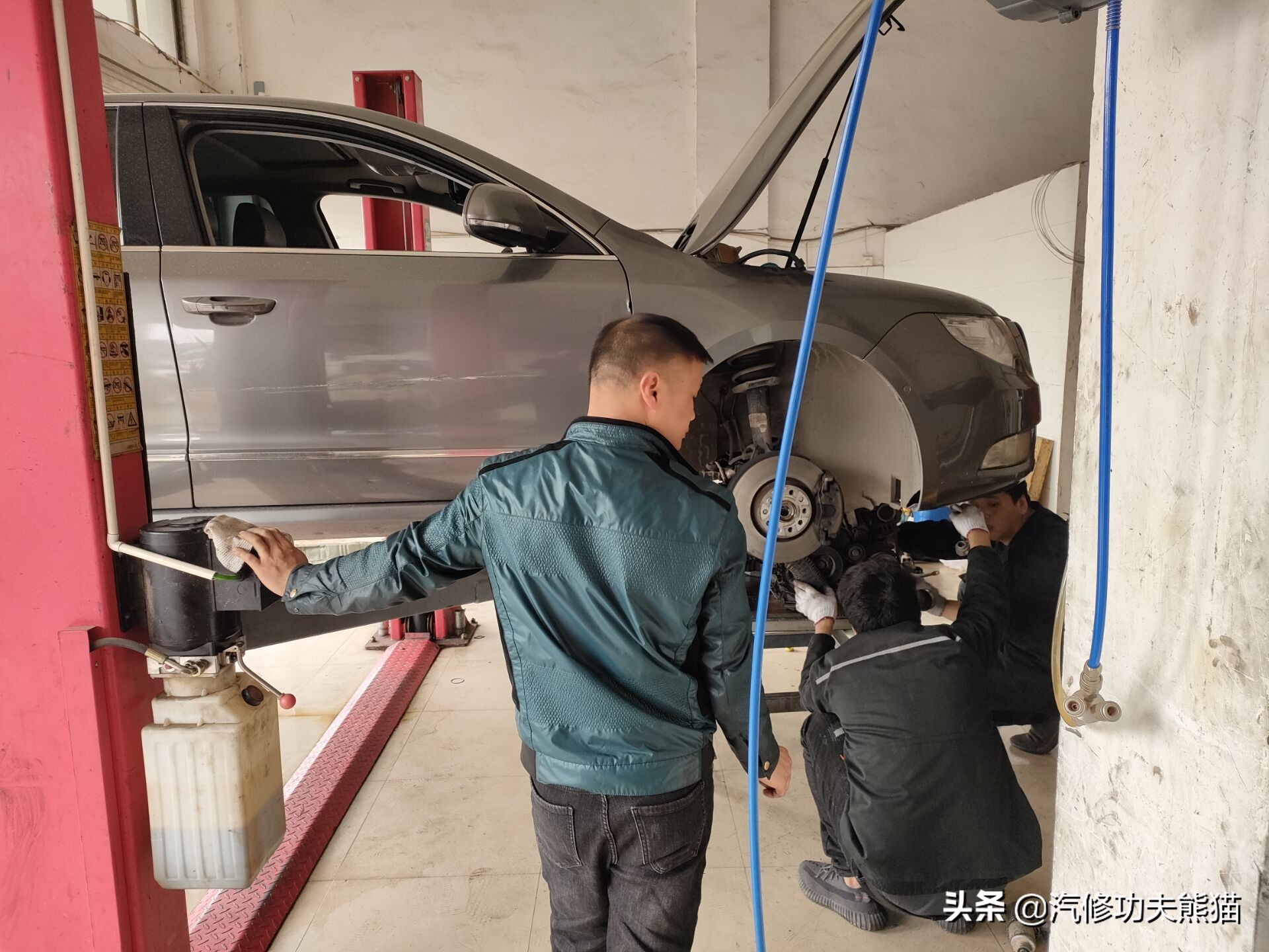 斯柯达昊锐烧机油维修视频,大众斯柯达昊锐1.8t烧机油