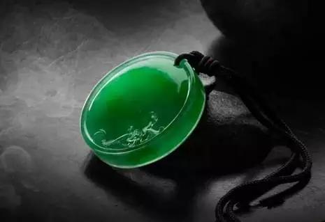 翡翠界雕刻师,翡翠评估师都有哪些