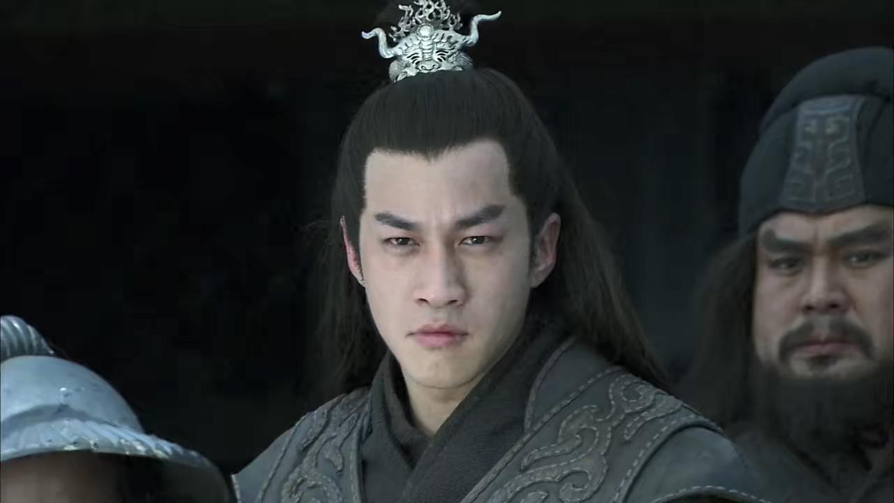 吕布辕门射戟是怎么射的,辕门射戟射得方天画戟