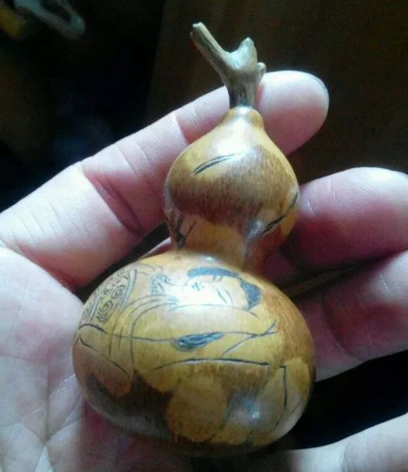 文玩葫芦花皮是怎么回事,花皮葫芦打皮后能盘包浆吗