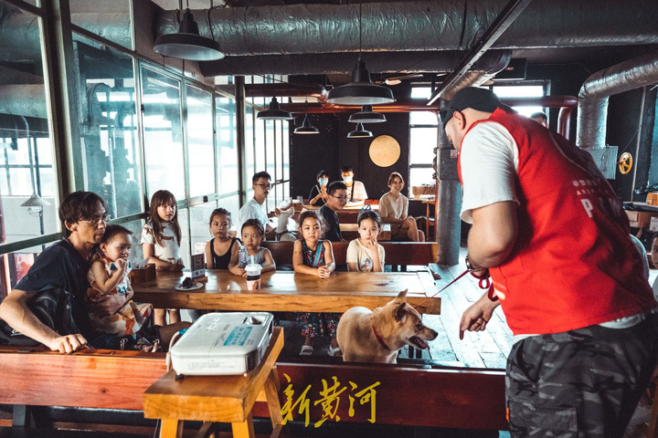 “胖胖啤酒马”的厦门战疫：一间小小酒吧，为何让85城近千名酒客接力援助