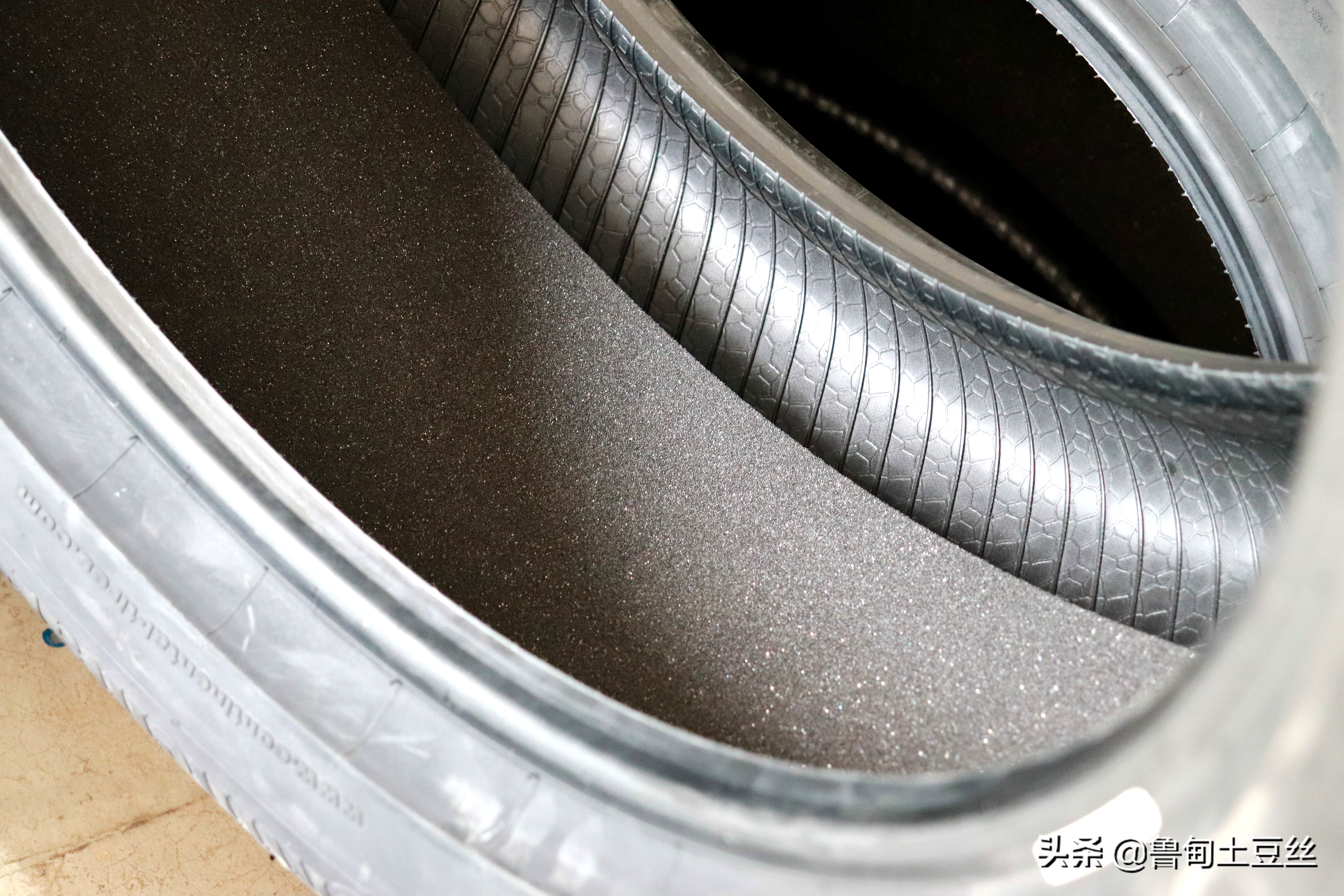 「毂锐驰」舒适操控乐趣兼备—进口探险者改装劲风驰轮胎静音棉