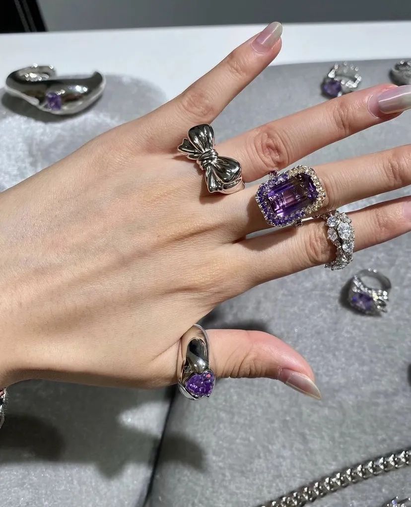 这个夏天你值得拥有的首饰系列,最流行不过时的戒指