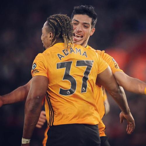 特劳雷回归狼队了么,特劳雷踢西甲现状