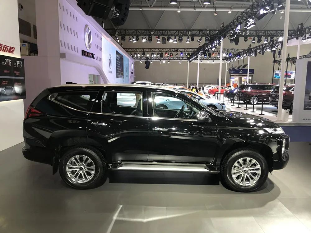 帕杰罗劲畅2020款和汉兰达哪个好,帕杰罗劲畅2020款acc自适应巡航