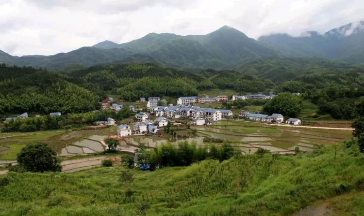 鐣呮父榛勬睙,榛勬睙鐣呮父涓浗