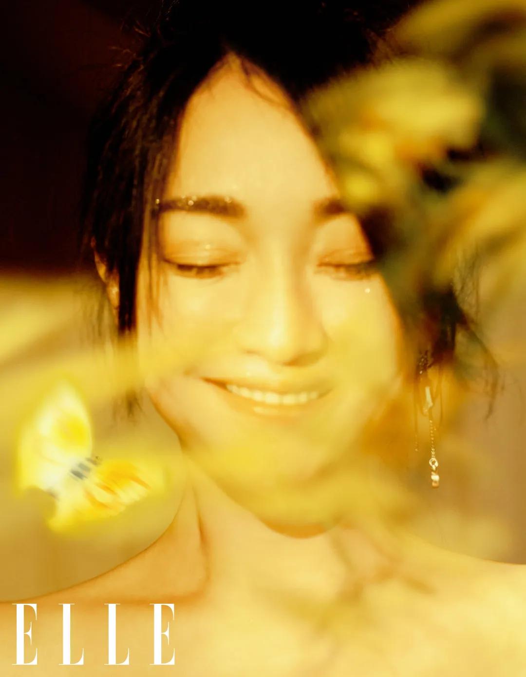 一交流就把自己交出去了,这很周迅