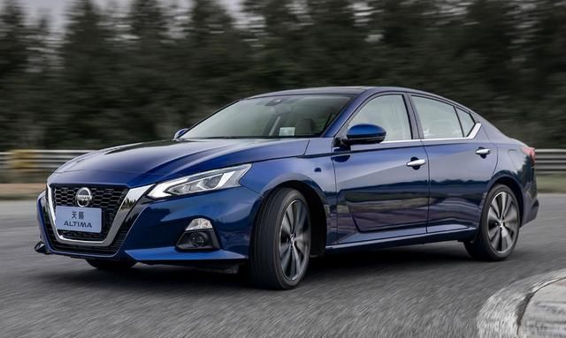 非豪华品牌中级车,不想买大众化的b级车