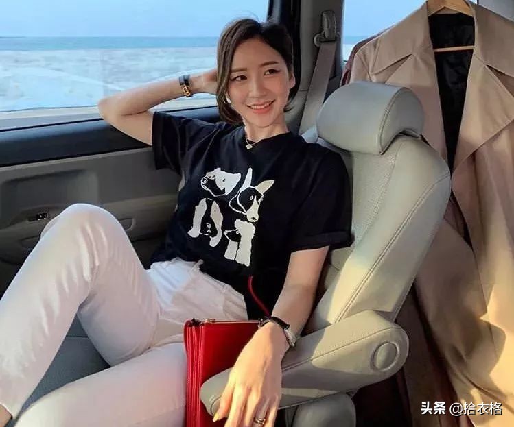 今年T恤这么穿，好看炸了！！！文末最后有福利
