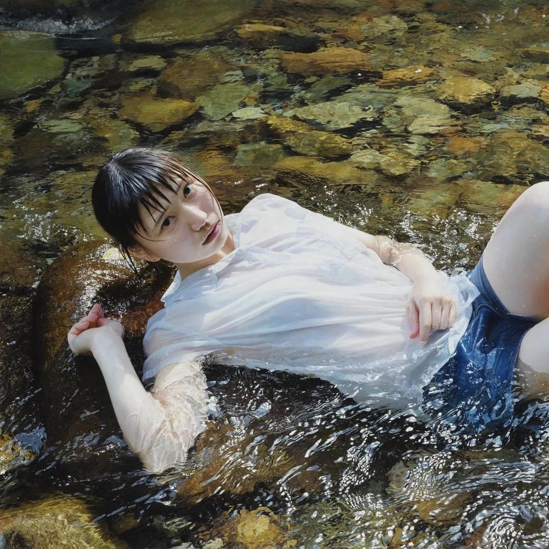 日本90后画家超写实绘画作品欣赏,日本画家画小清新少女