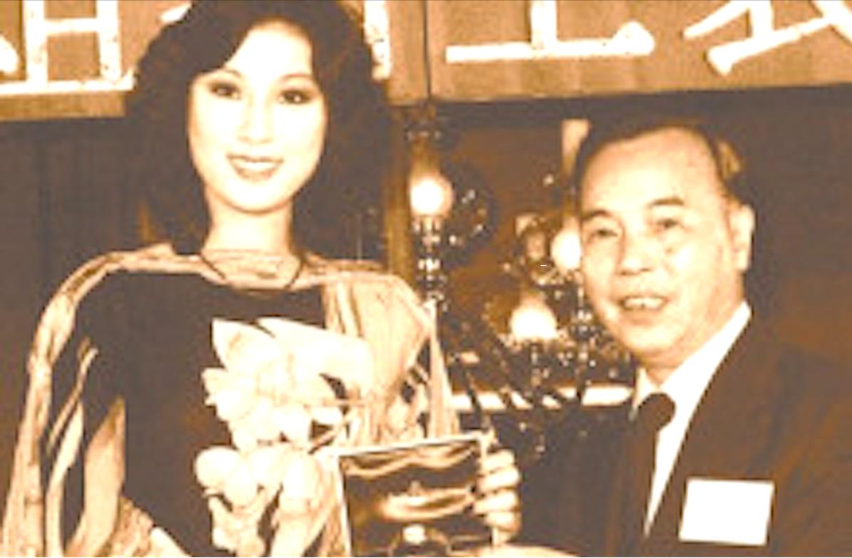 她曾经是刘德华唯一的徒弟,王菲谢霆锋师姐