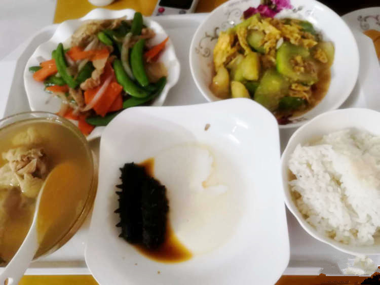 家有母婴住家月嫂,月嫂带宝日常虽然很累但是很开心