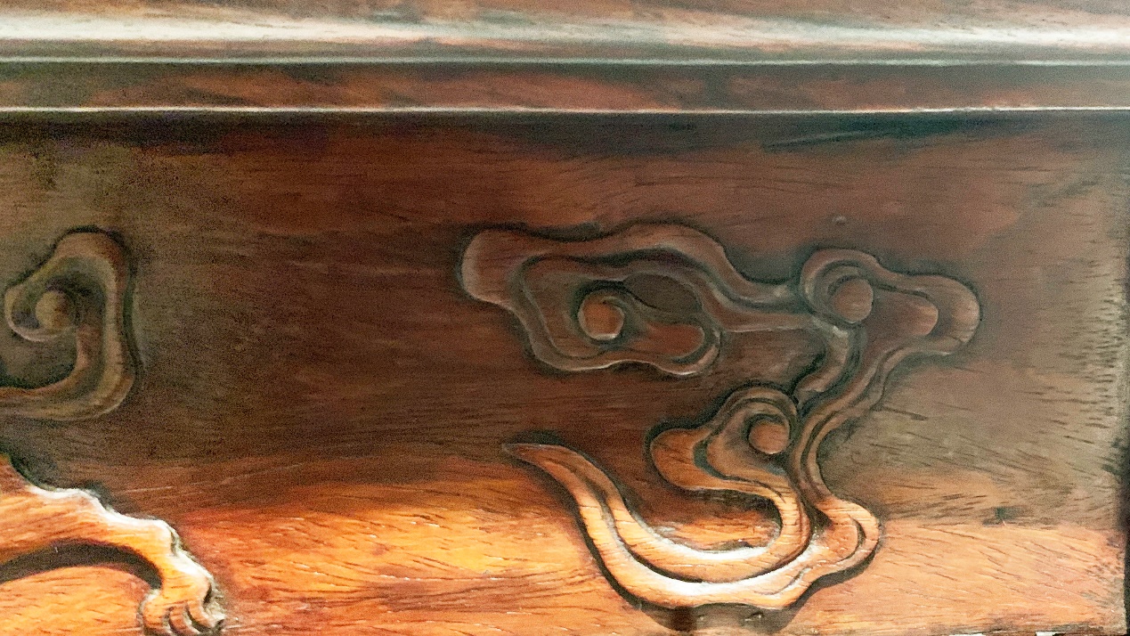 黄花梨有锯齿纹,黄花梨有紫色锯齿纹路