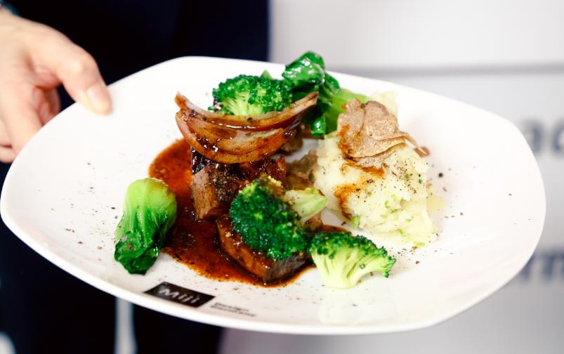 智能家居领域布局,布局智能与高端整体厨房领域